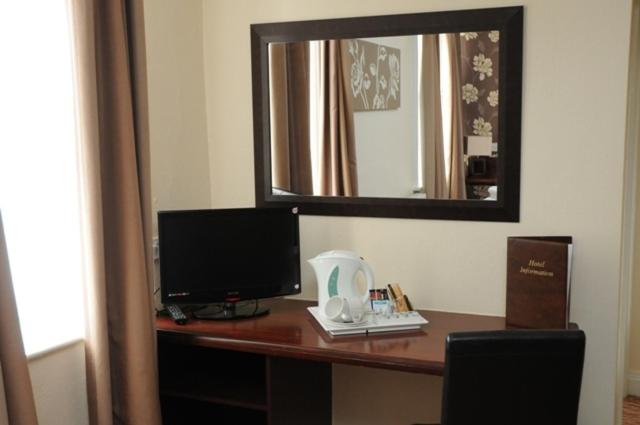 ホテル White House