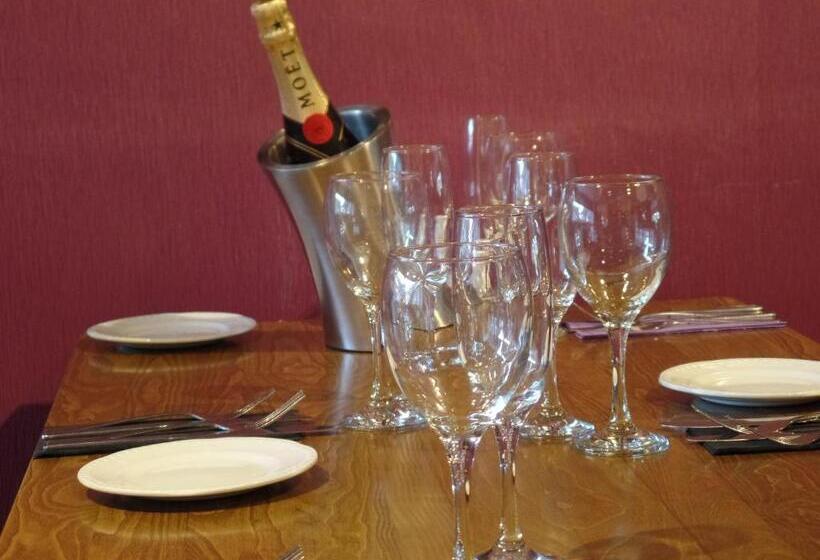 ホテル White House