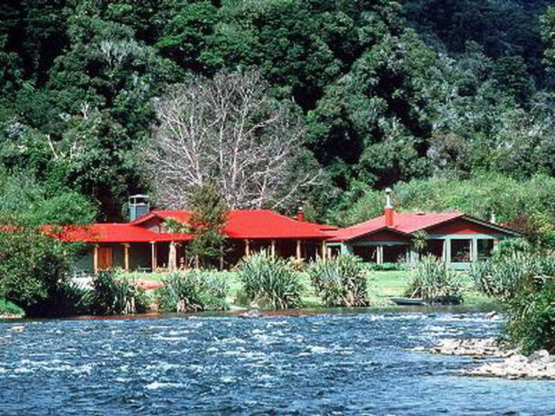 هتل Wilderness Lodge Lake Moeraki