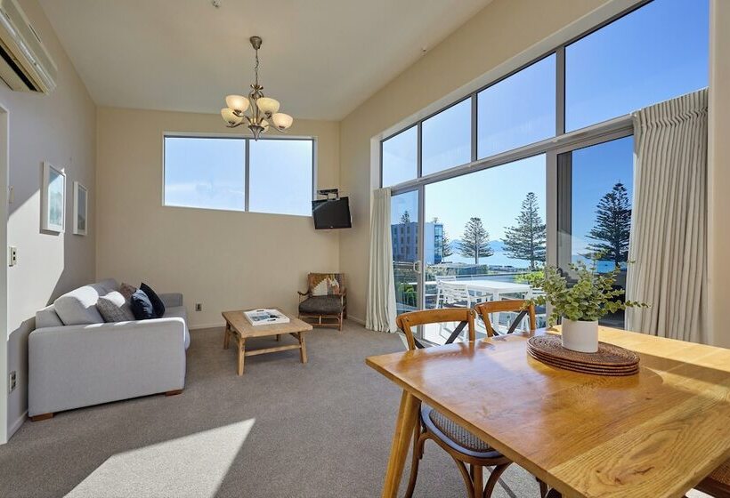 Kaikoura Waterfront Apartments