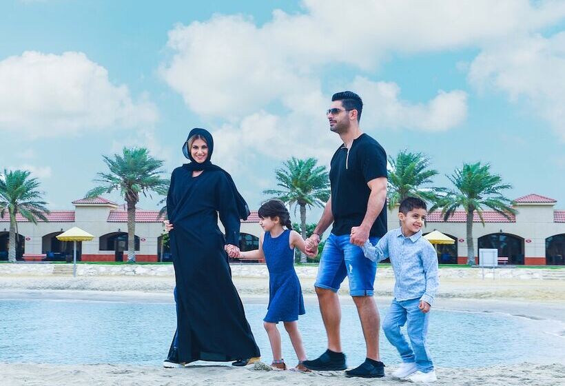 Mena Holiday Beach Resort Half Moon