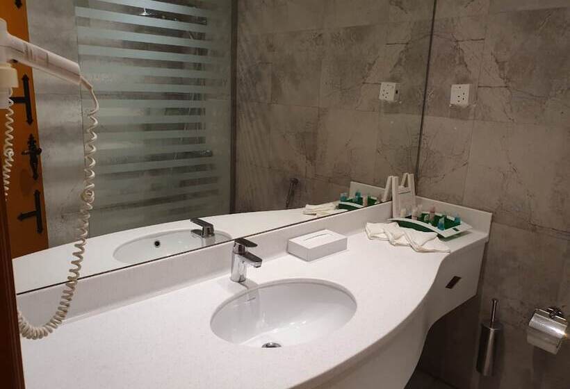 Mena Holiday Beach Resort Half Moon