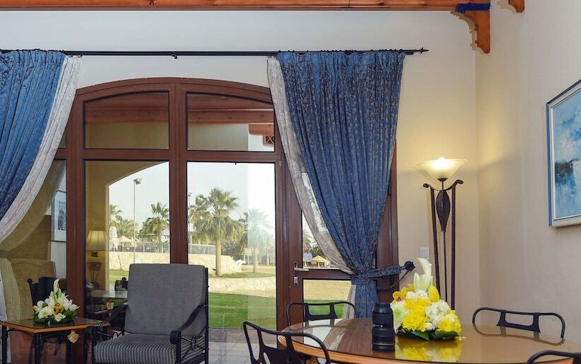 Mena Holiday Beach Resort Half Moon