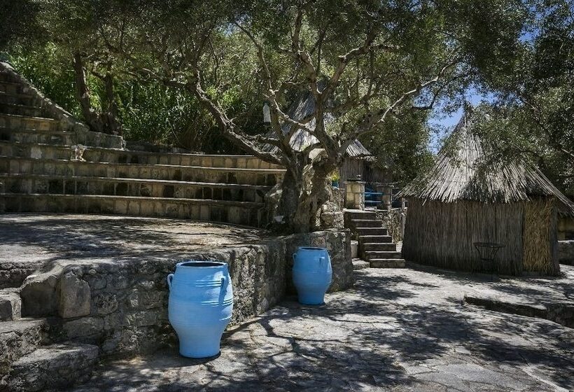 Metaxatos Apartments