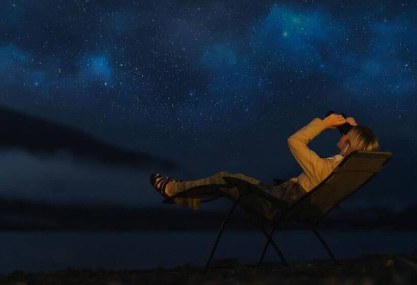 مُتل Radfords On The Lake