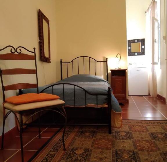 Пансион Atheaton Traditional Guesthouse