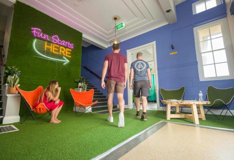 Хостел Perth City Yha