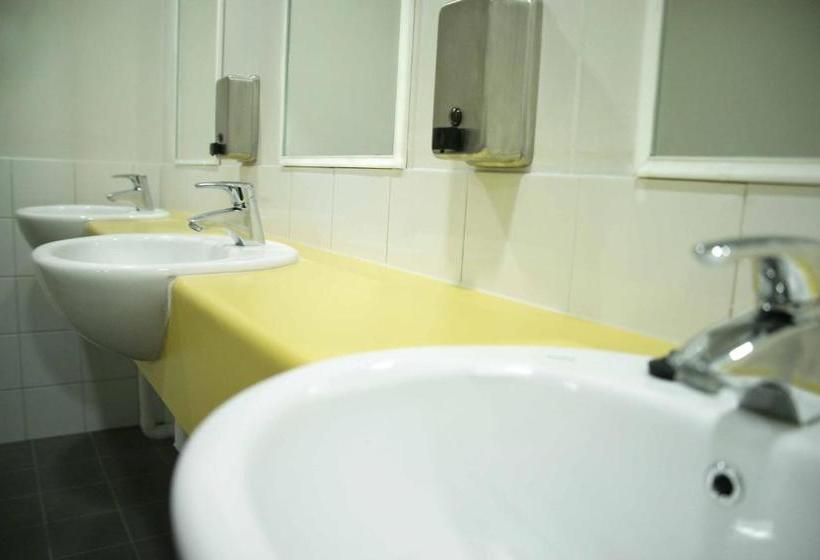 Хостел Perth City Yha