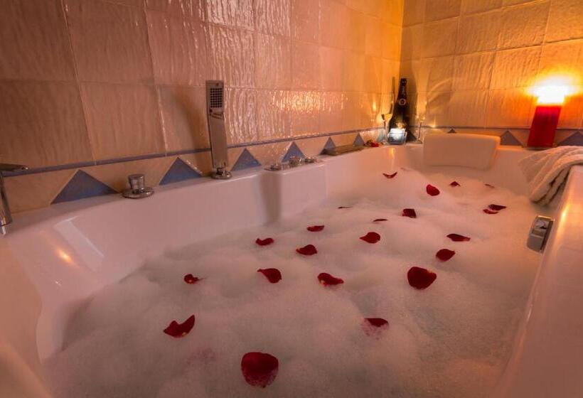 Reul Alto Cortijos Rurales