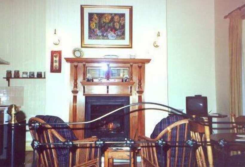 Robe House Heritage Accommodation