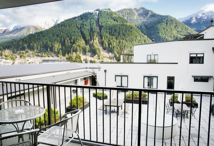 The Glebe Apartments