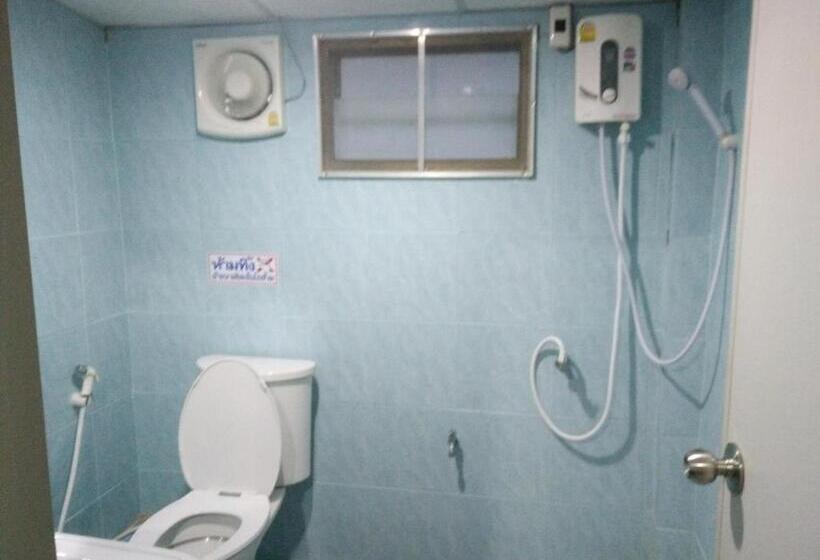 ホテル ต้งโฮมหละปูน