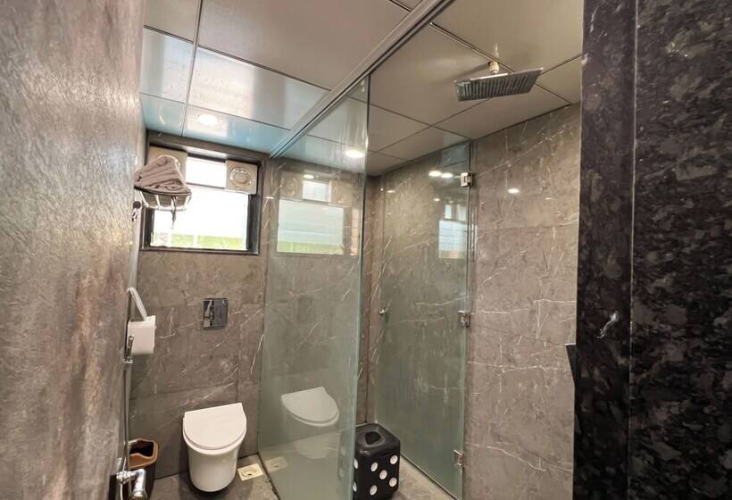 בית מלון כפרי Anand Resort A Luxury Resort Nashik