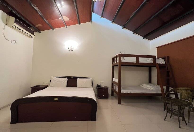 בית מלון כפרי Anand Resort A Luxury Resort Nashik