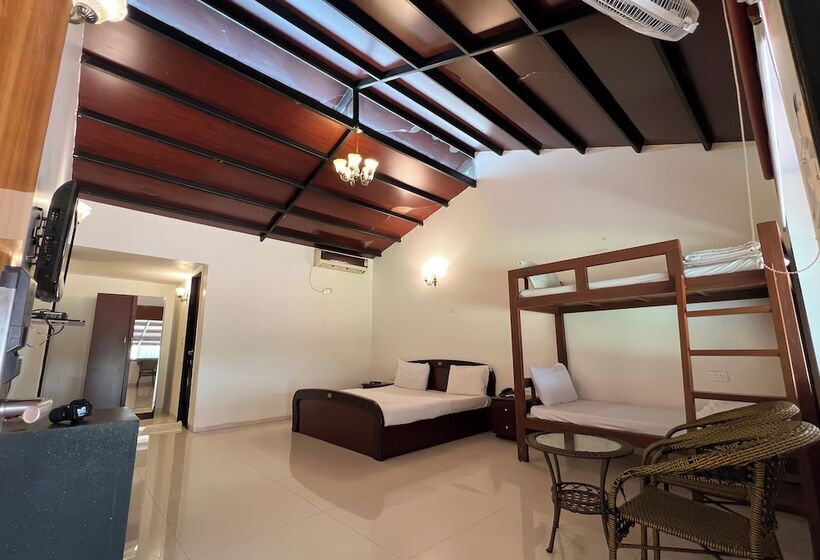 בית מלון כפרי Anand Resort A Luxury Resort Nashik