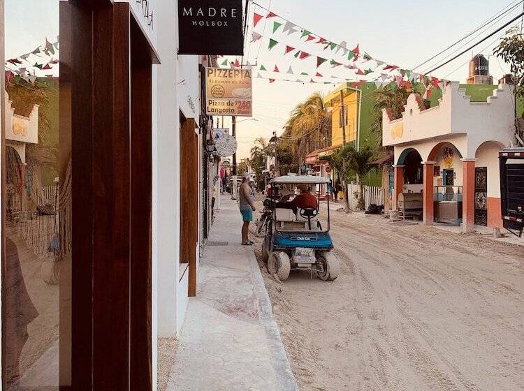 Отель Apartments & Suites Madre Holbox Selfcheck In