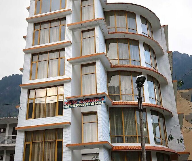 هتل New Ambika International