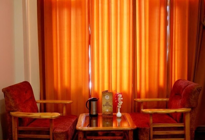 هتل New Ambika International