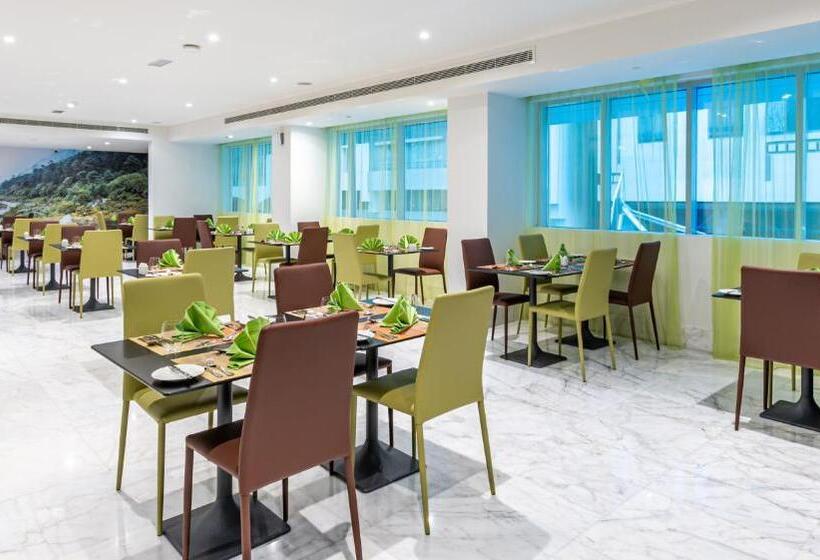 Gravity Hotel Abu Dhabi