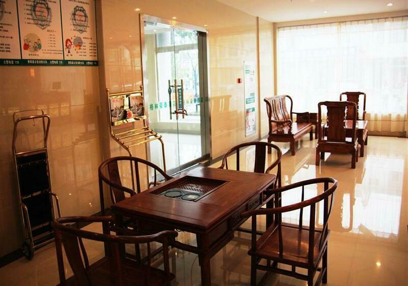 בית מלון כפרי Greentree Inn Chizhou Jiuhua Mountain Scenic Spot Business