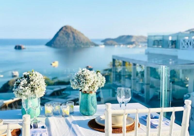 Loccal Collection Hotel Komodo