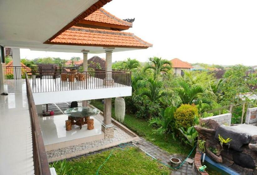 פנסיון Umah Dayuh