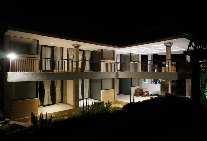 פנסיון Umah Dayuh