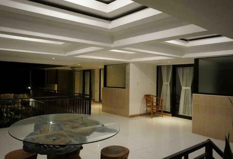 פנסיון Umah Dayuh