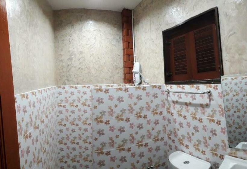 Пансион Paradise Resort At Lamphun