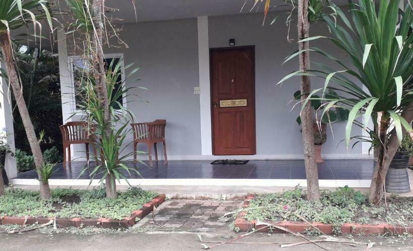 Пансион Paradise Resort At Lamphun