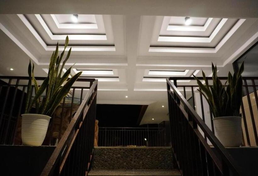 פנסיון Umah Dayuh