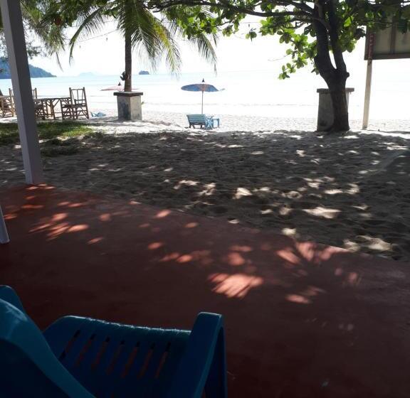 منتجع Phayam Friends