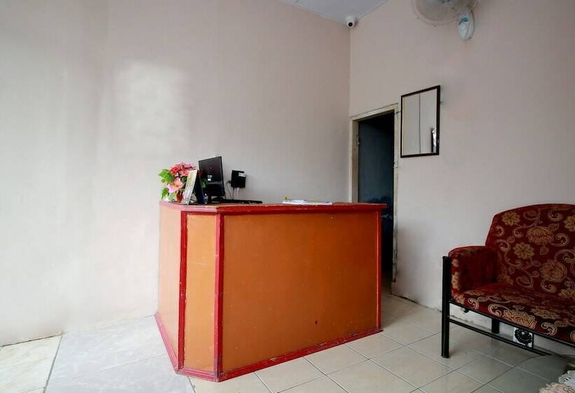 هاستل Spot On 2647 Anissa Guest House