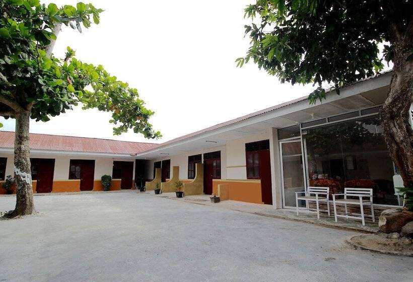 هاستل Spot On 2647 Anissa Guest House