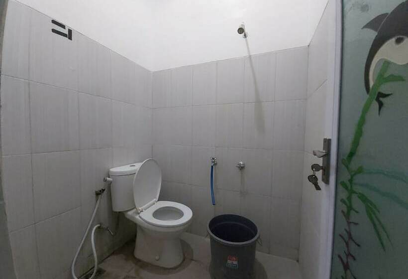 호스텔 Zleepy Pondok Gramada