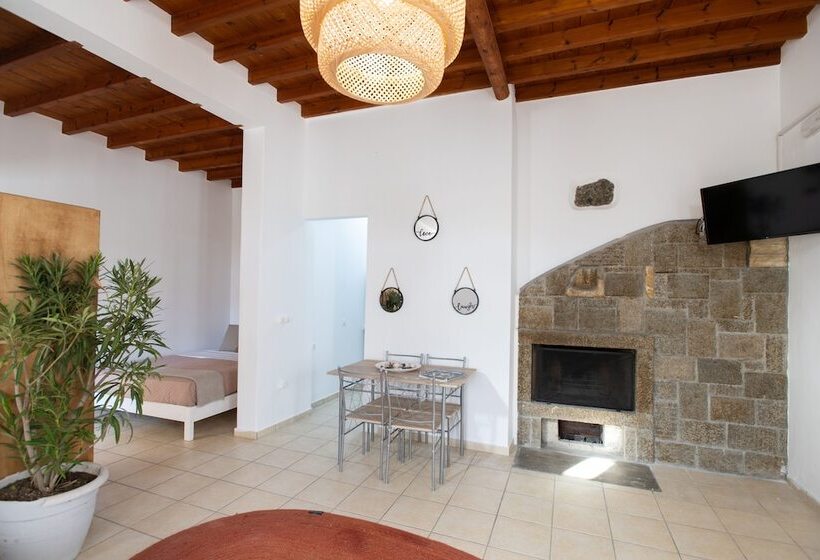 Dimelal Mikonos Downtown Apartments