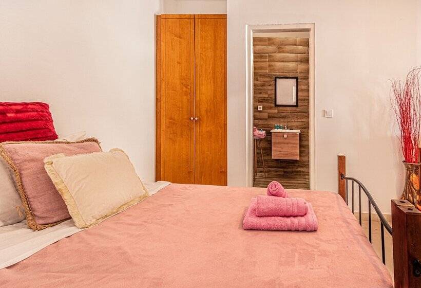 Dimelal Mikonos Downtown Apartments