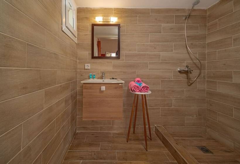 Dimelal Mikonos Downtown Apartments