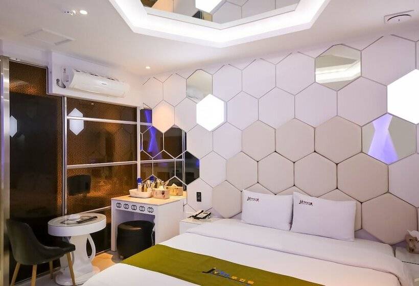 Donghae Luxury Java Self Check In Motel
