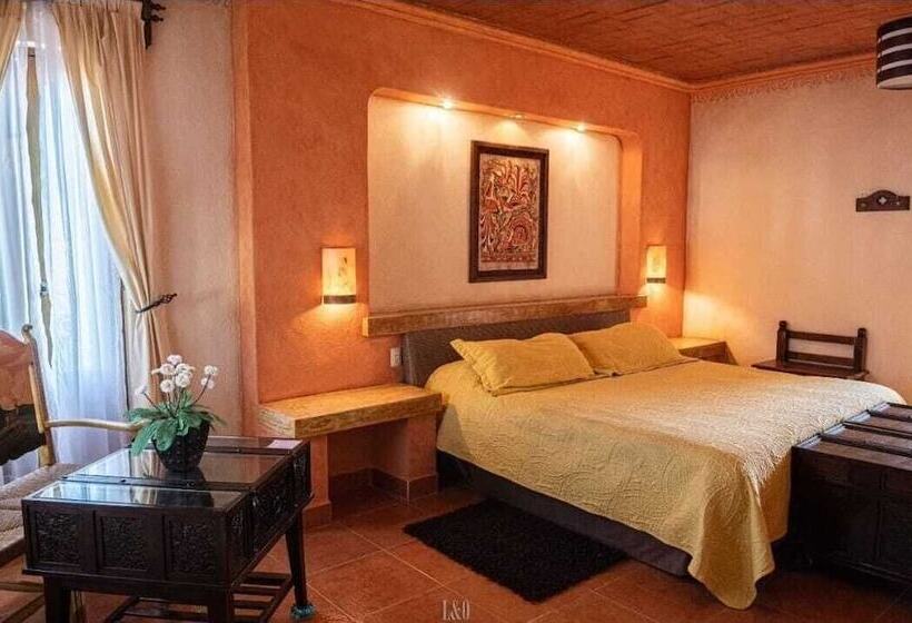 ホテル Centenario Los Arroyitos