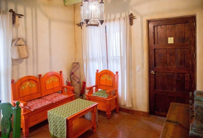 فندق Centenario Los Arroyitos