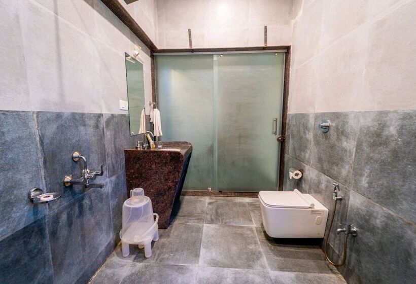 ホテル Chimur Tiger Resort At Tadoba
