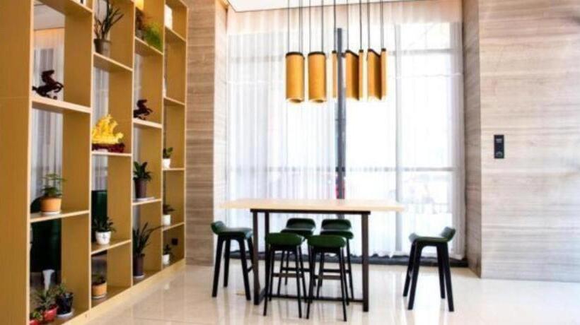 ホテル City Comfort Inn Xiangyang Railway Station