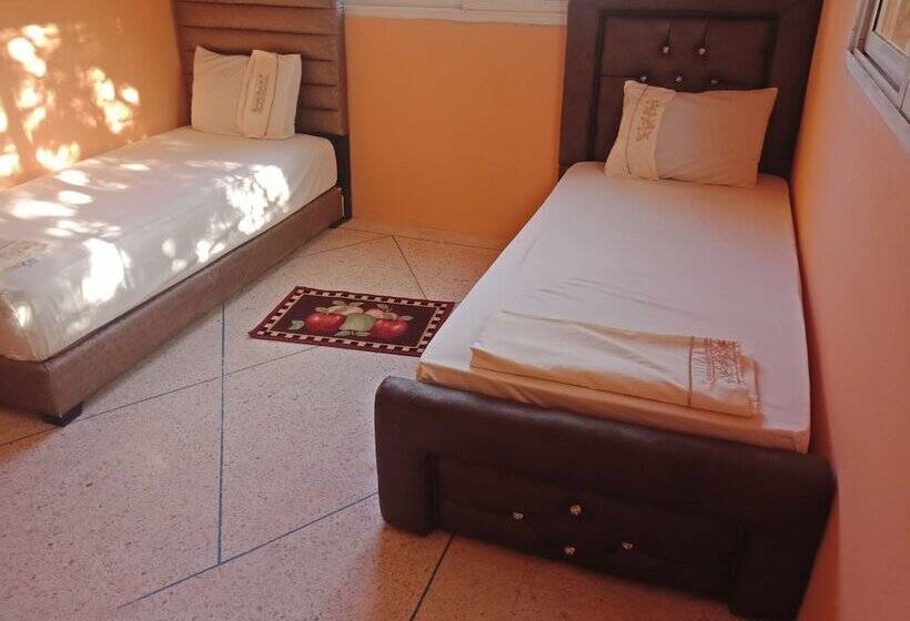 Отель Complexe Touristique Abayno