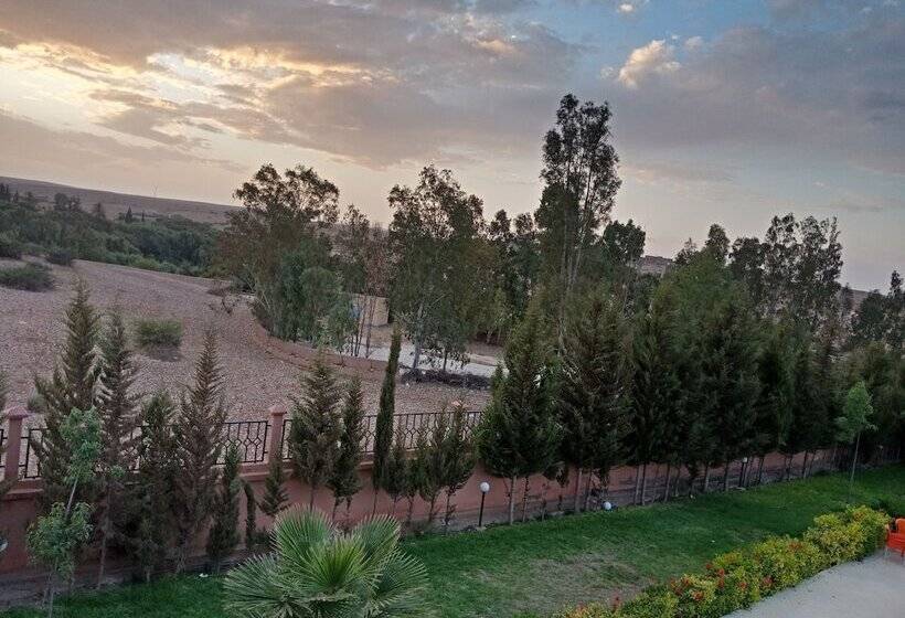 Отель Complexe Touristique Abayno