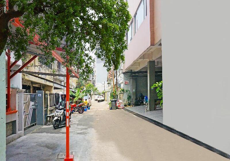 فندق Griya Mitra Kost