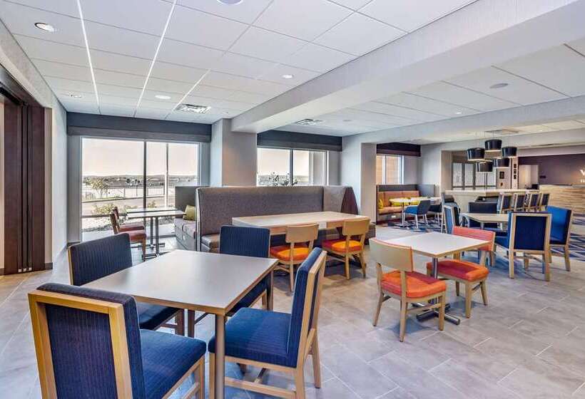 فندق Hampton Inn By Hilton Bedford