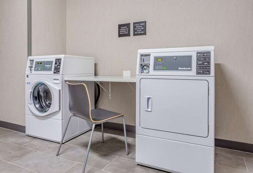 فندق Hampton Inn By Hilton Bedford