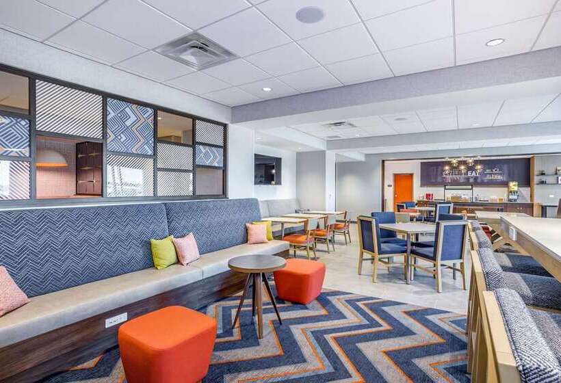 فندق Hampton Inn By Hilton Bedford