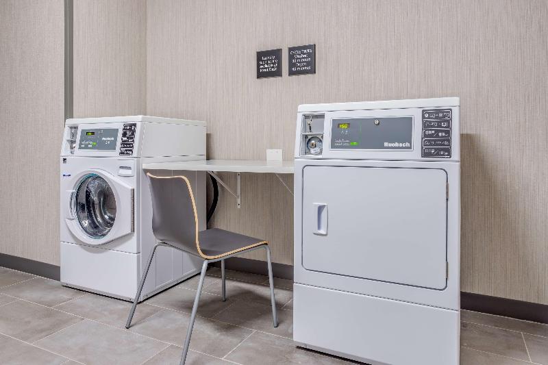 فندق Hampton Inn By Hilton Bedford